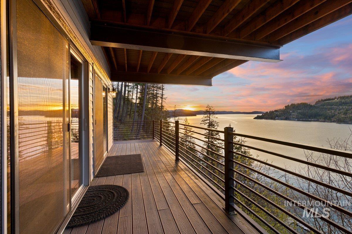 7809 E Bridger Trail, Harrison, Idaho 83833, 3 Bedrooms, 2 Bathrooms, Residential For Sale, Price $1,200,000, 98944596