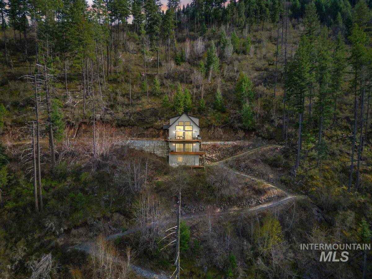 7809 E Bridger Trail, Harrison, Idaho 83833, 3 Bedrooms, 2 Bathrooms, Residential For Sale, Price $1,200,000, 98944596