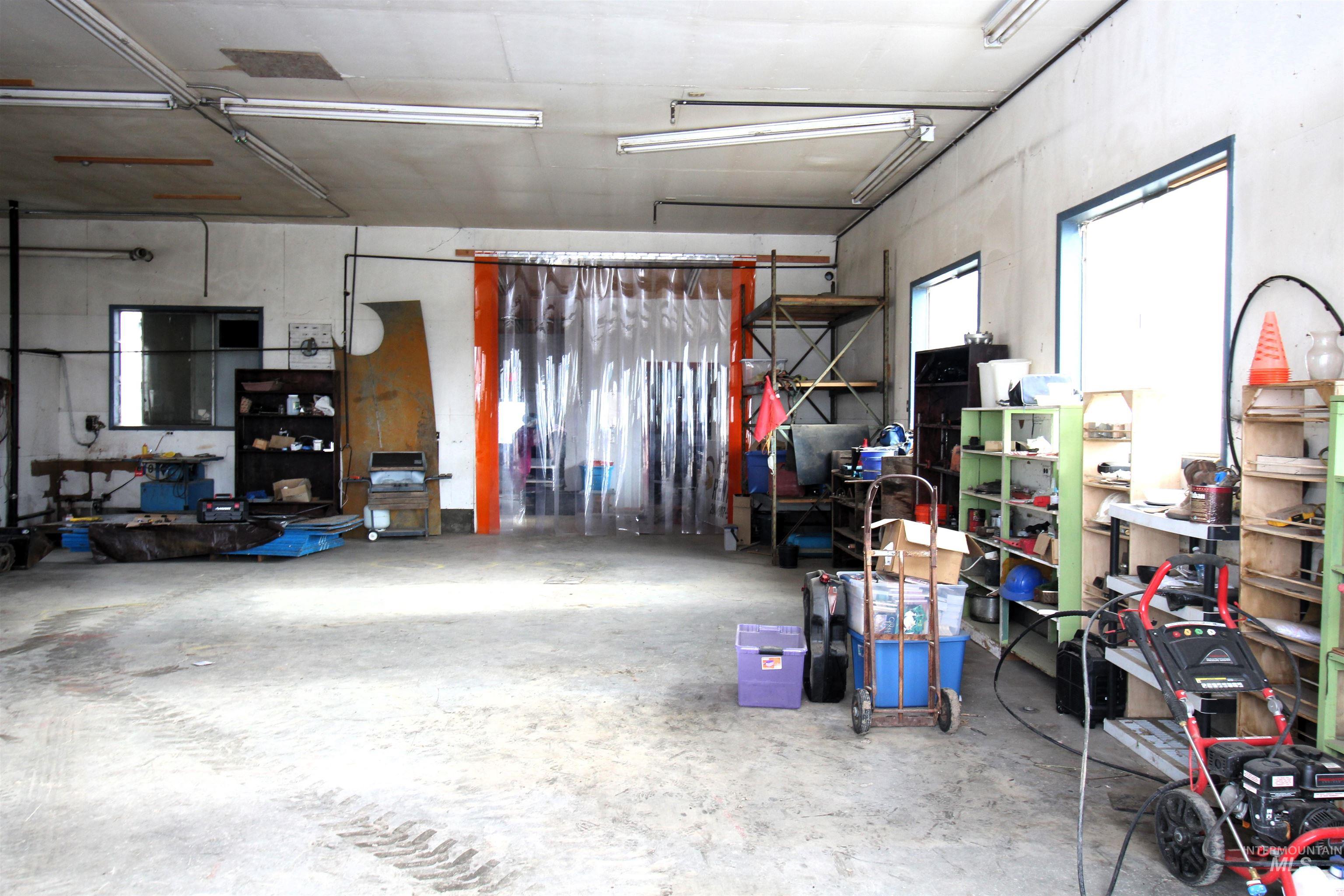 510 US Hwy 95, Weiser, Idaho 83672, 2 Bedrooms, 2 Bathrooms, Residential For Sale, Price $370,000, 98944699