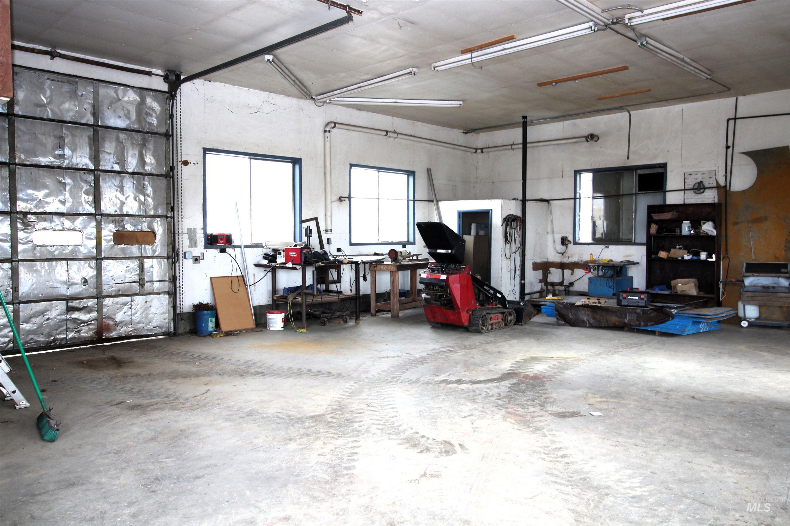 510 US Hwy 95, Weiser, Idaho 83672, 2 Bedrooms, 2 Bathrooms, Residential For Sale, Price $370,000, 98944699