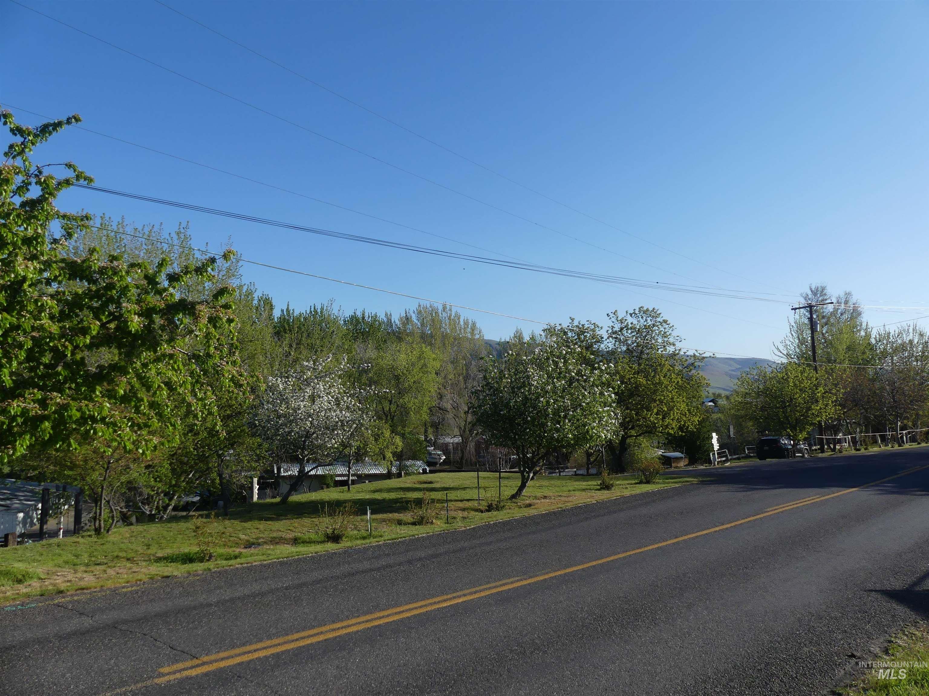 1422-1430 16th Ave, Clarkston, Washington 99403, 2 Bedrooms, 1 Bathroom, Residential Income For Sale, Price $499,000, 98944729