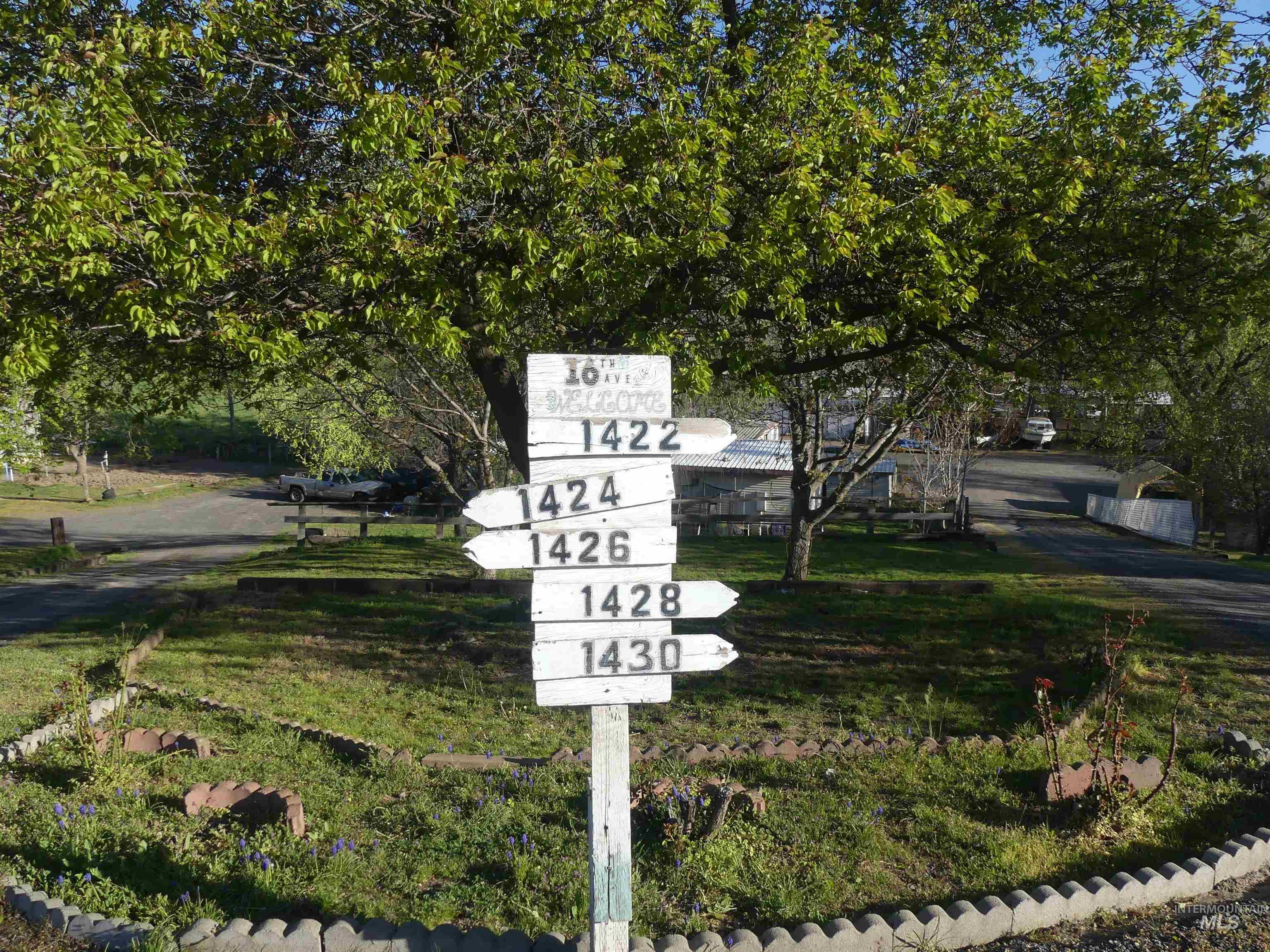 1422-1430 16th Ave, Clarkston, Washington 99403, 2 Bedrooms, 1 Bathroom, Residential Income For Sale, Price $499,000, 98944729