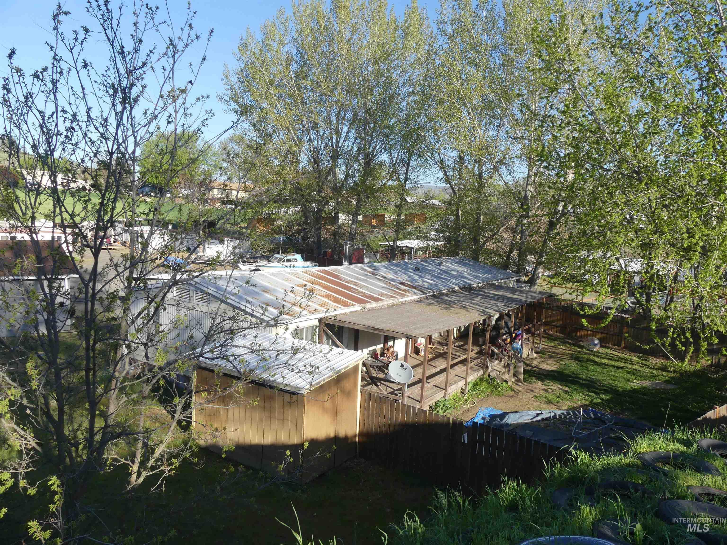 1422-1430 16th Ave, Clarkston, Washington 99403, 2 Bedrooms, 1 Bathroom, Residential Income For Sale, Price $499,000, 98944729