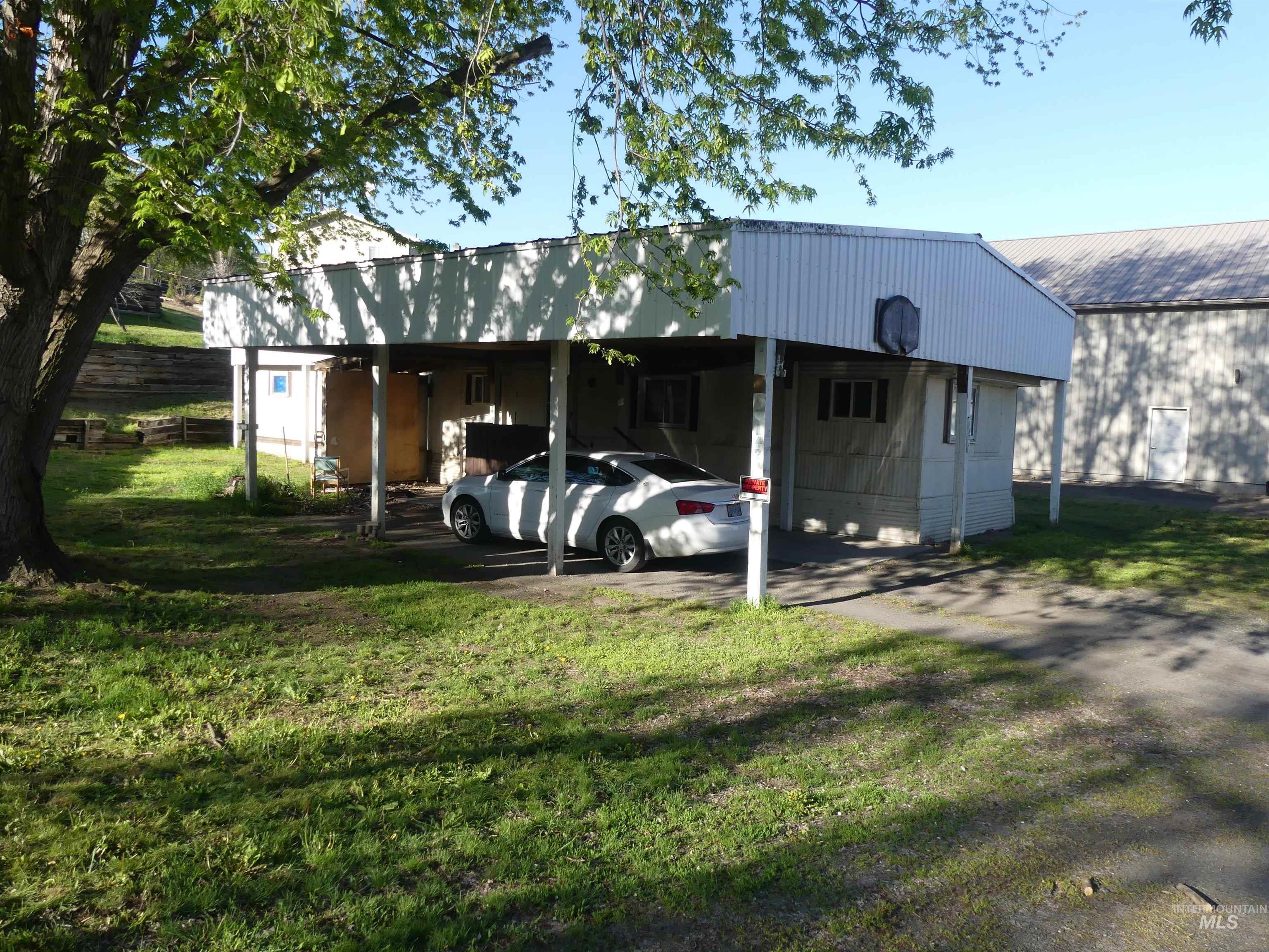 1422-1430 16th Ave, Clarkston, Washington 99403, 2 Bedrooms, 1 Bathroom, Residential Income For Sale, Price $499,000, 98944729