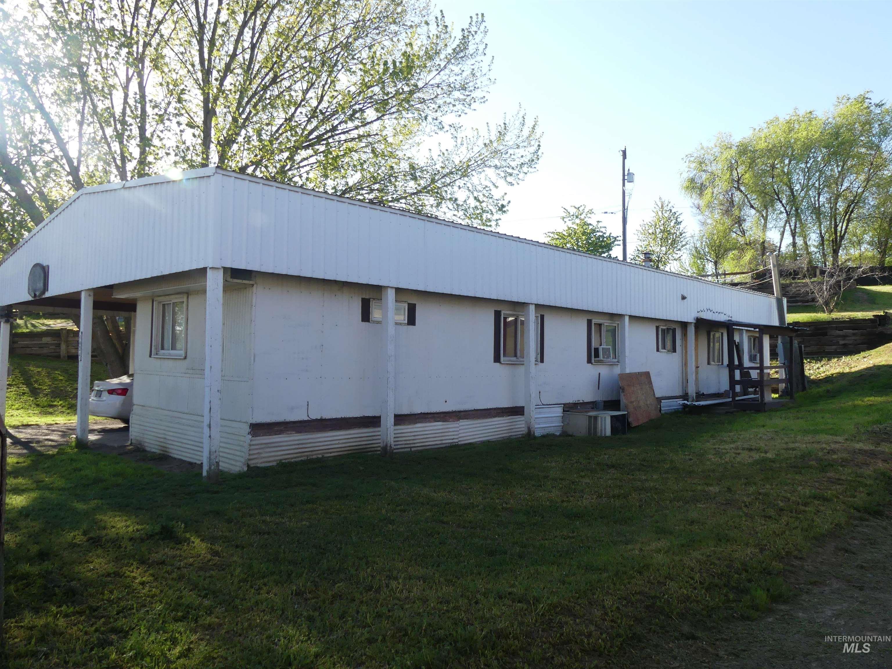 1422-1430 16th Ave, Clarkston, Washington 99403, 2 Bedrooms, 1 Bathroom, Residential Income For Sale, Price $499,000, 98944729