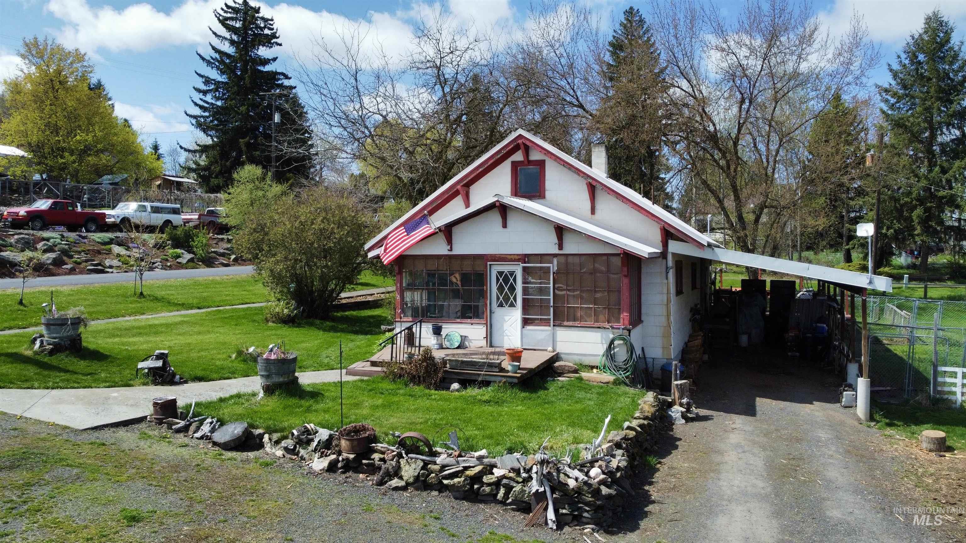 412 Walnut St, Nezperce, Idaho 83543, 3 Bedrooms, 1 Bathroom, Residential For Sale, Price $225,000, 98944790