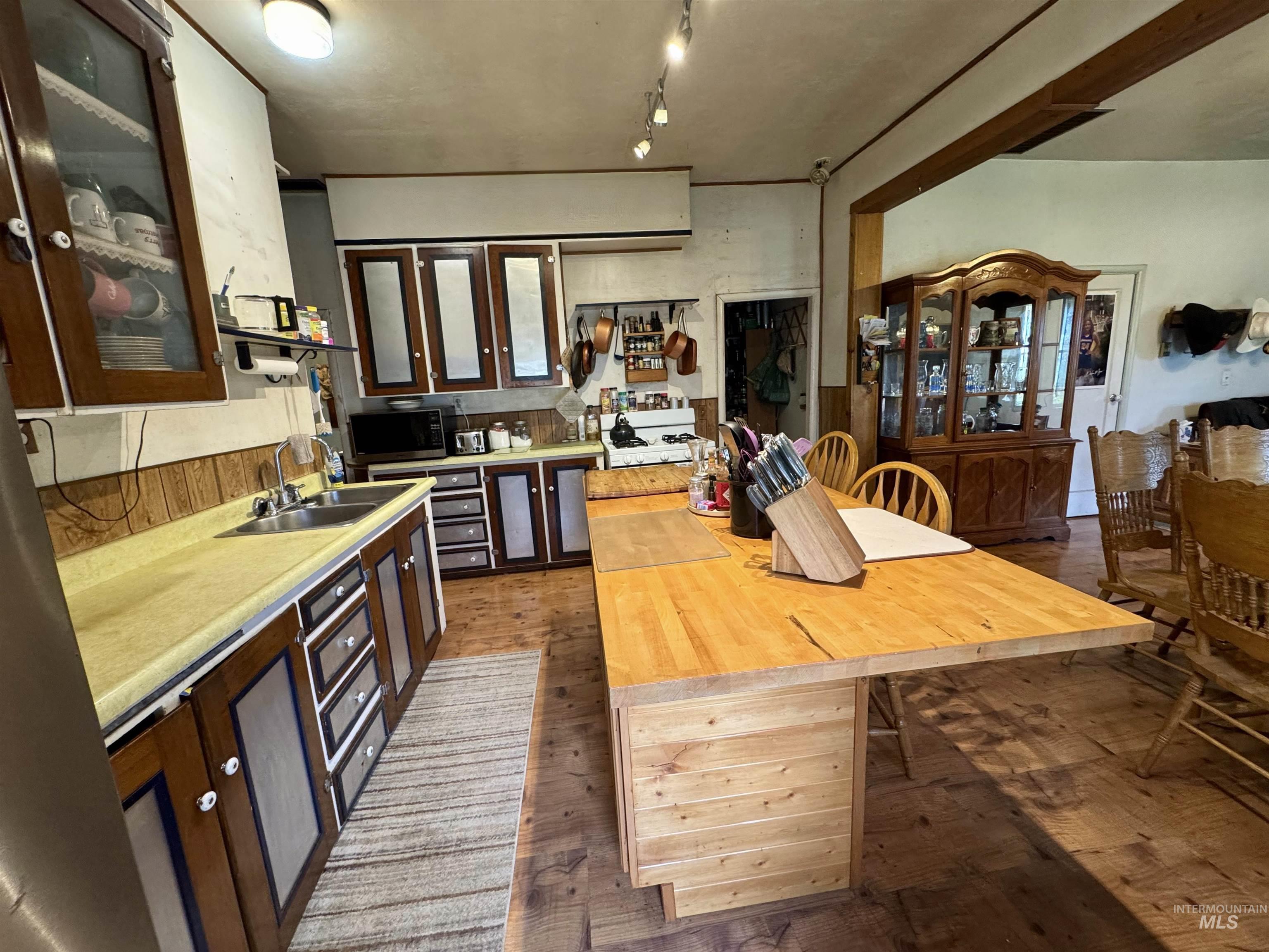 412 Walnut St, Nezperce, Idaho 83543, 3 Bedrooms, 1 Bathroom, Residential For Sale, Price $225,000, 98944790