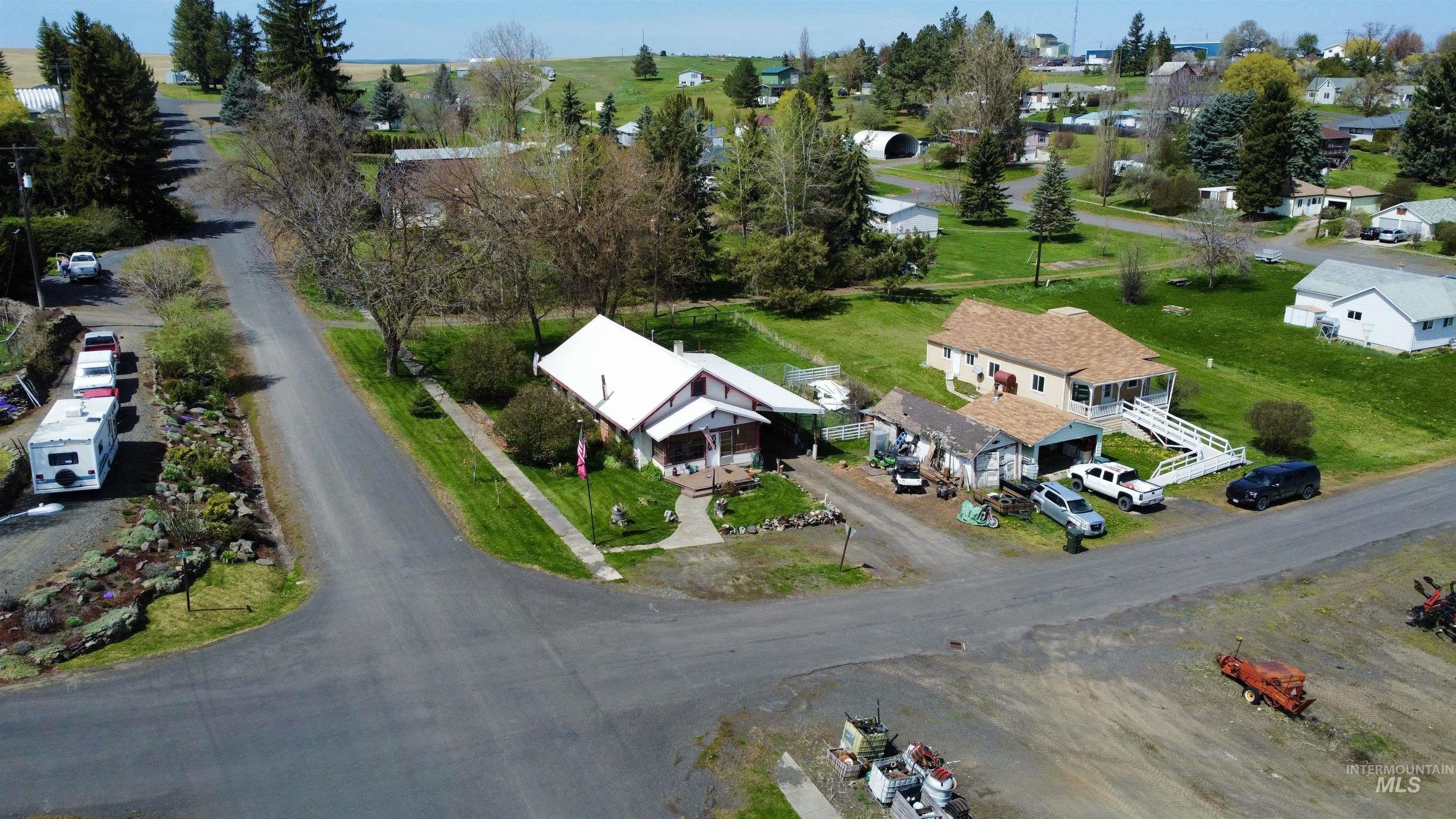 412 Walnut St, Nezperce, Idaho 83543, 3 Bedrooms, 1 Bathroom, Residential For Sale, Price $225,000, 98944790