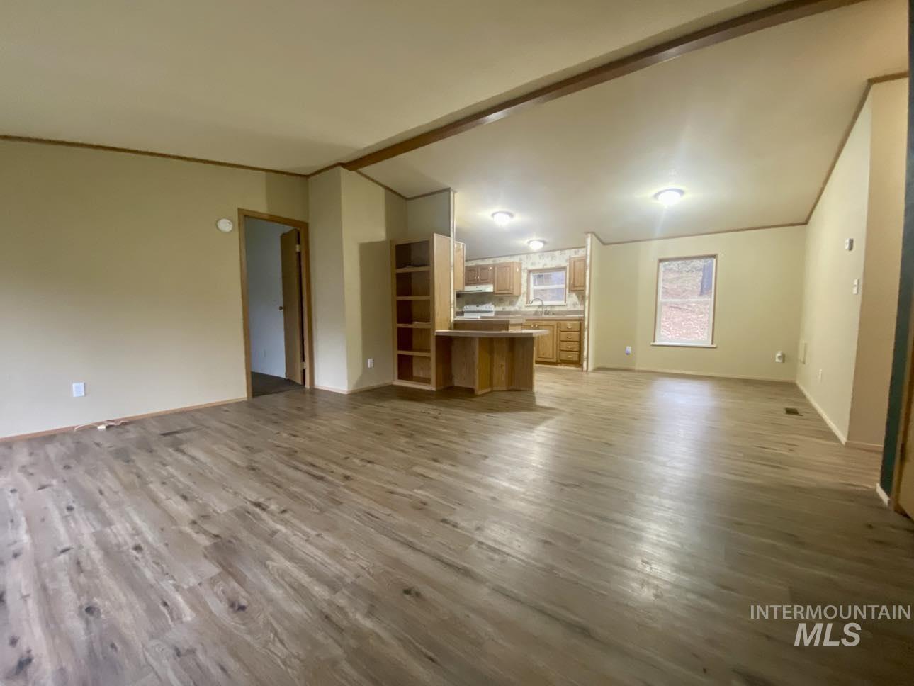 174 Elmwood Loop, Lenore, Idaho 83544, 3 Bedrooms, 2 Bathrooms, Residential For Sale, Price $127,000, 98944805