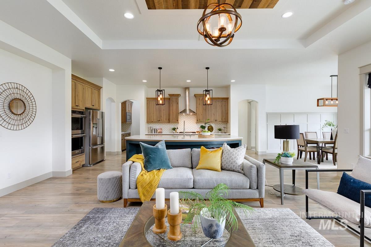 10202 W Twisted Vine Dr, Star, Idaho 83669, 5 Bedrooms, 4 Bathrooms, Residential For Sale, Price $999,900, 98944896