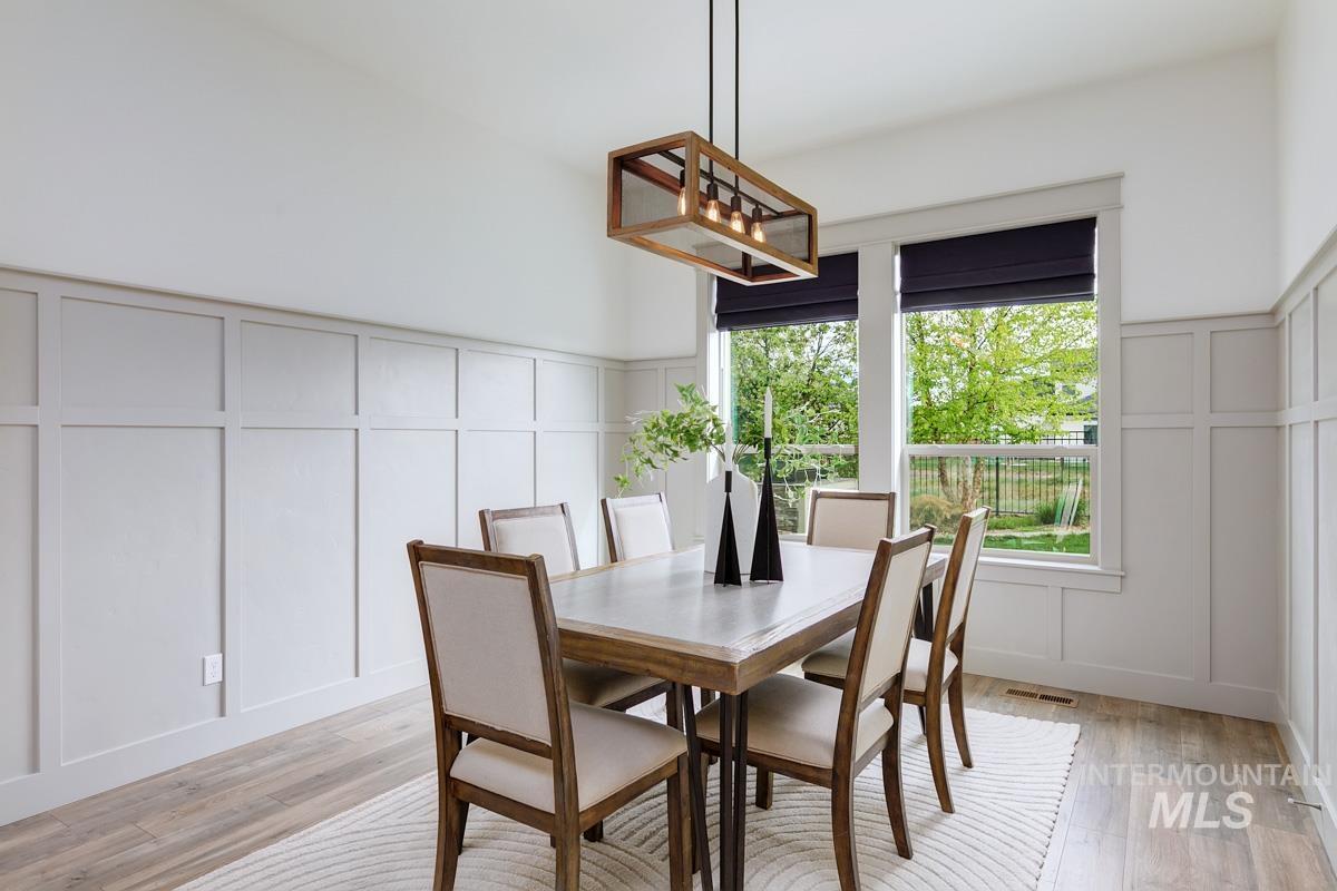 10202 W Twisted Vine Dr, Star, Idaho 83669, 5 Bedrooms, 4 Bathrooms, Residential For Sale, Price $999,900, 98944896