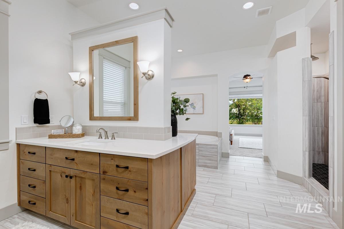 10202 W Twisted Vine Dr, Star, Idaho 83669, 5 Bedrooms, 4 Bathrooms, Residential For Sale, Price $999,900, 98944896