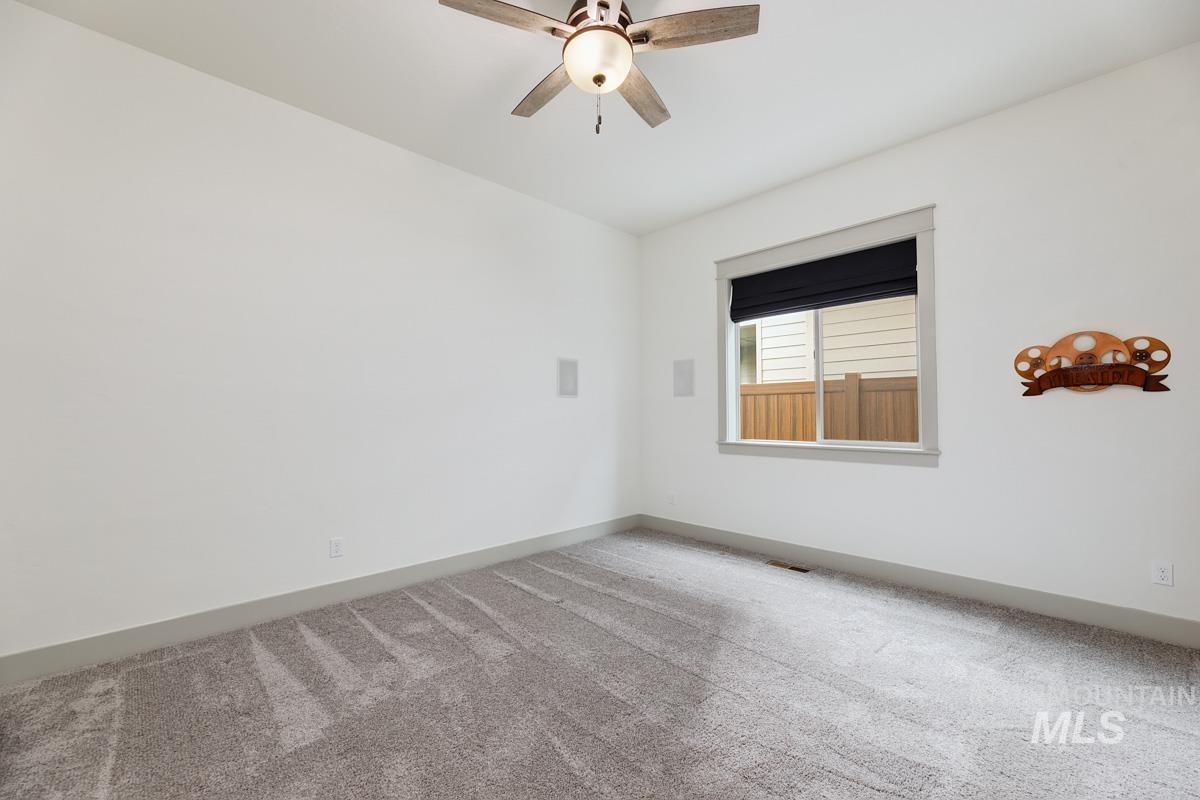 10202 W Twisted Vine Dr, Star, Idaho 83669, 5 Bedrooms, 4 Bathrooms, Residential For Sale, Price $999,900, 98944896