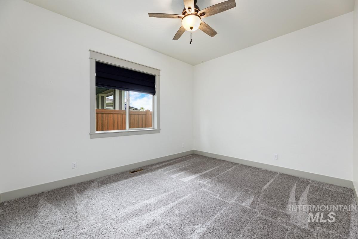 10202 W Twisted Vine Dr, Star, Idaho 83669, 5 Bedrooms, 4 Bathrooms, Residential For Sale, Price $999,900, 98944896