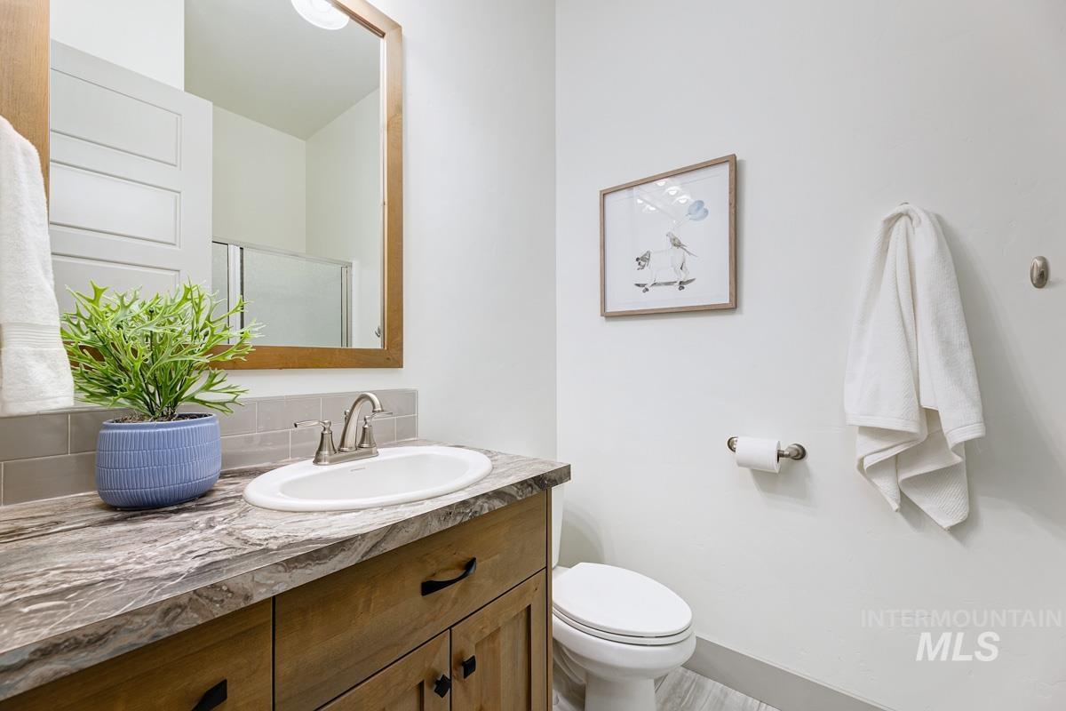 10202 W Twisted Vine Dr, Star, Idaho 83669, 5 Bedrooms, 4 Bathrooms, Residential For Sale, Price $999,900, 98944896