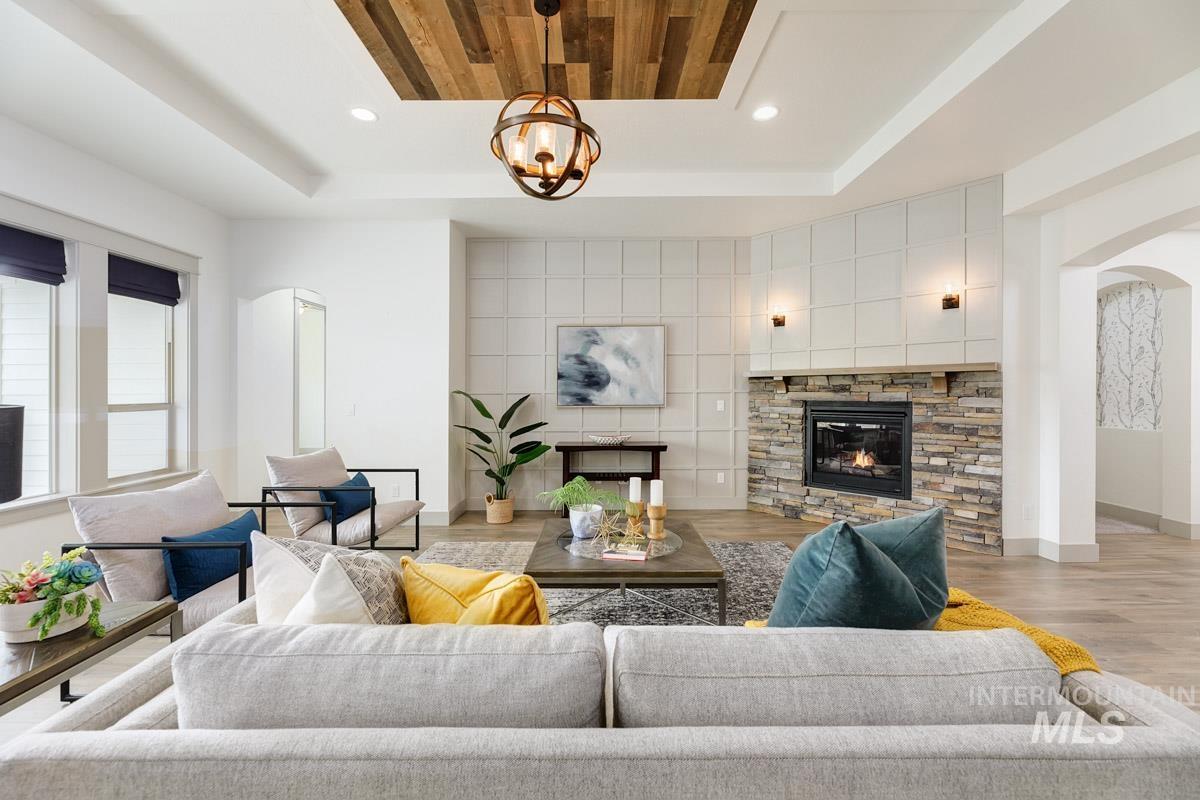 10202 W Twisted Vine Dr, Star, Idaho 83669, 5 Bedrooms, 4 Bathrooms, Residential For Sale, Price $999,900, 98944896