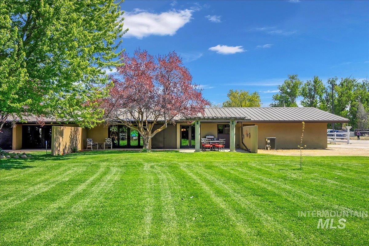 101 / 103 Minot Street, Middleton, Idaho 83644, 2 Bedrooms, 1 Bathroom, Residential Income For Sale, Price $1,164,000, 98944905