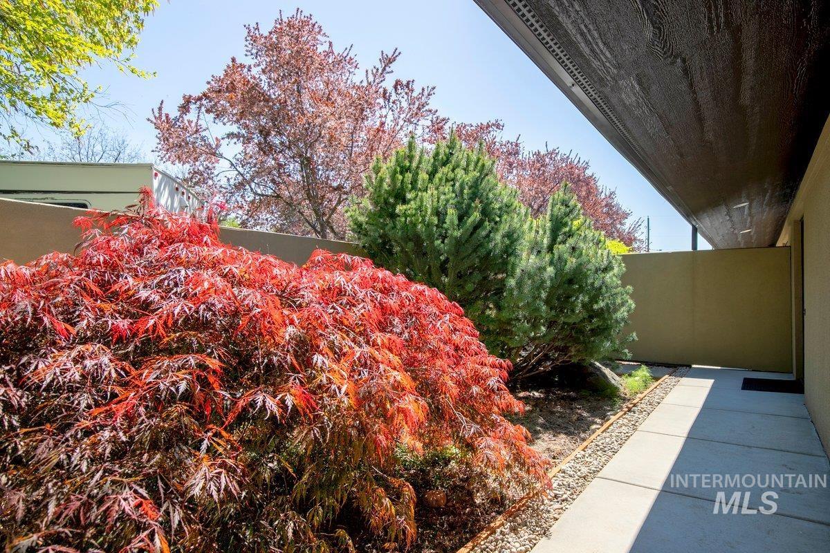 101 / 103 Minot Street, Middleton, Idaho 83644, 2 Bedrooms, 1 Bathroom, Residential Income For Sale, Price $1,164,000, 98944905