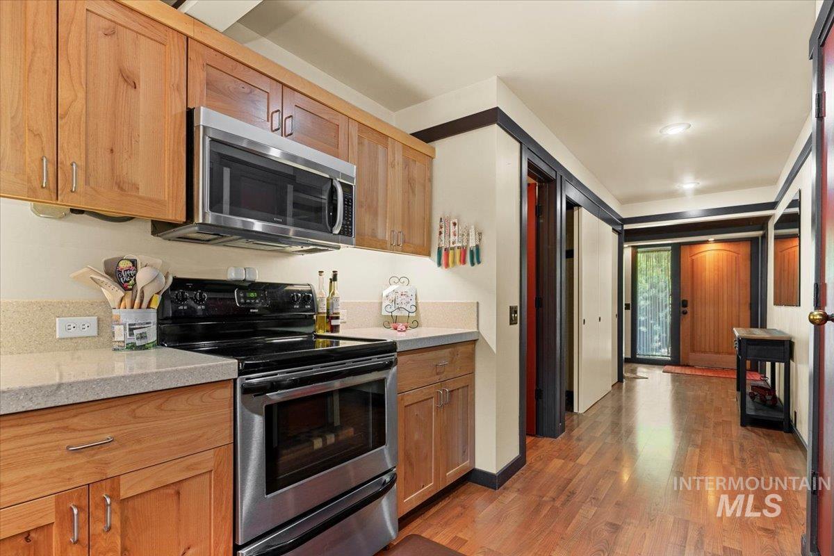 101 / 103 Minot Street, Middleton, Idaho 83644, 2 Bedrooms, 1 Bathroom, Residential Income For Sale, Price $1,164,000, 98944905