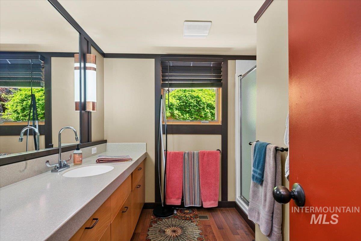 101 / 103 Minot Street, Middleton, Idaho 83644, 2 Bedrooms, 1 Bathroom, Residential Income For Sale, Price $1,164,000, 98944905