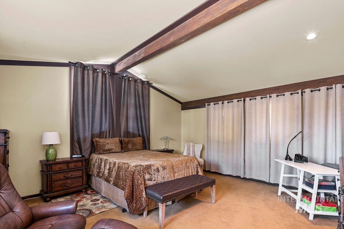 101 / 103 Minot Street, Middleton, Idaho 83644, 2 Bedrooms, 1 Bathroom, Residential Income For Sale, Price $1,164,000, 98944905