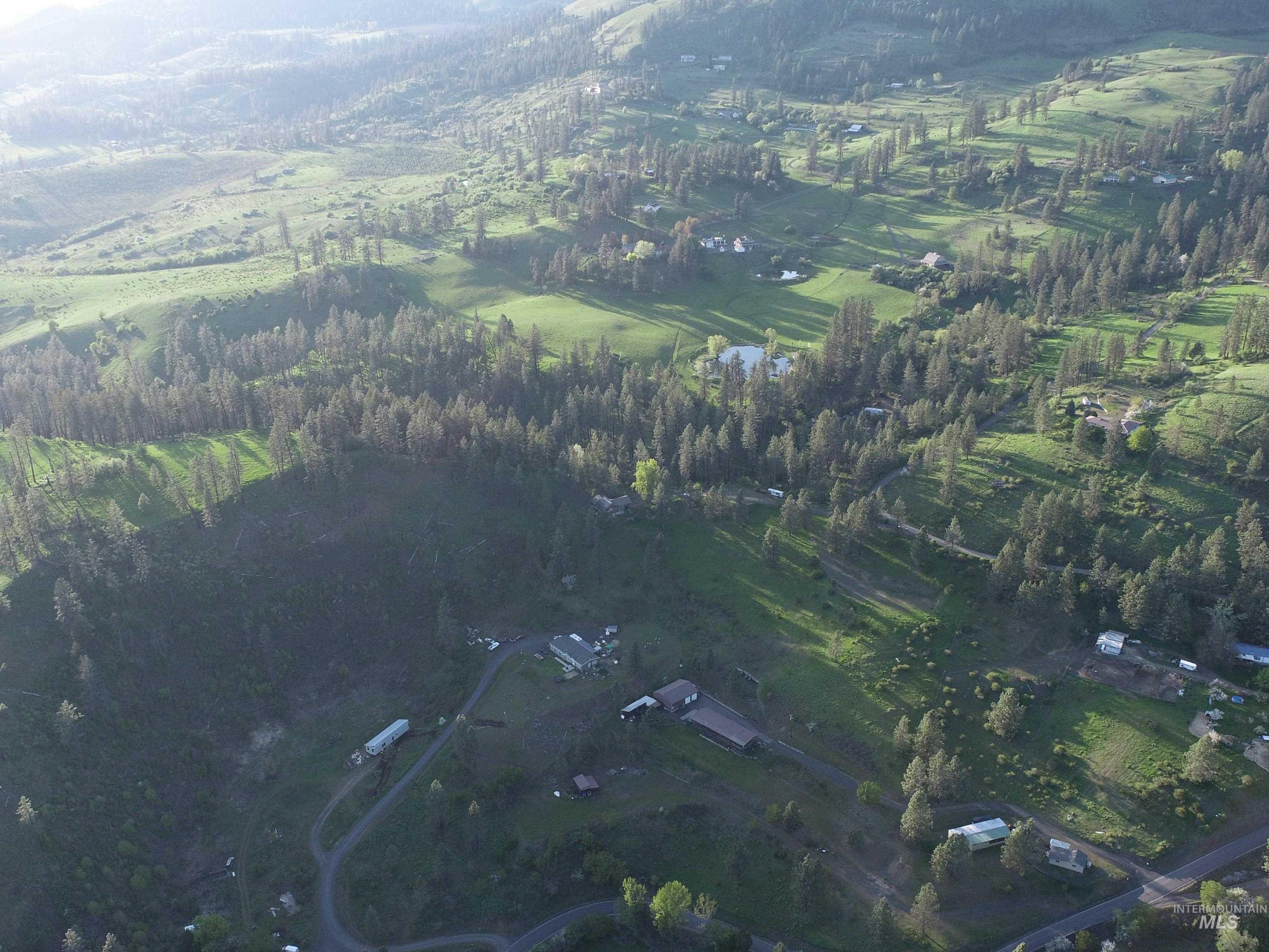 187 Adams Grade, Kamiah, Idaho 83856, 3 Bedrooms, 1 Bathroom, Residential For Sale, Price $315,000, 98944951