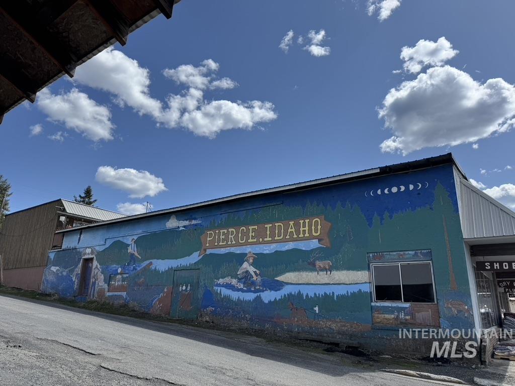 121 court st, Pierce, Idaho 83546, 2 Bedrooms, 1 Bathroom, Residential For Sale, Price $110,000, 98944968