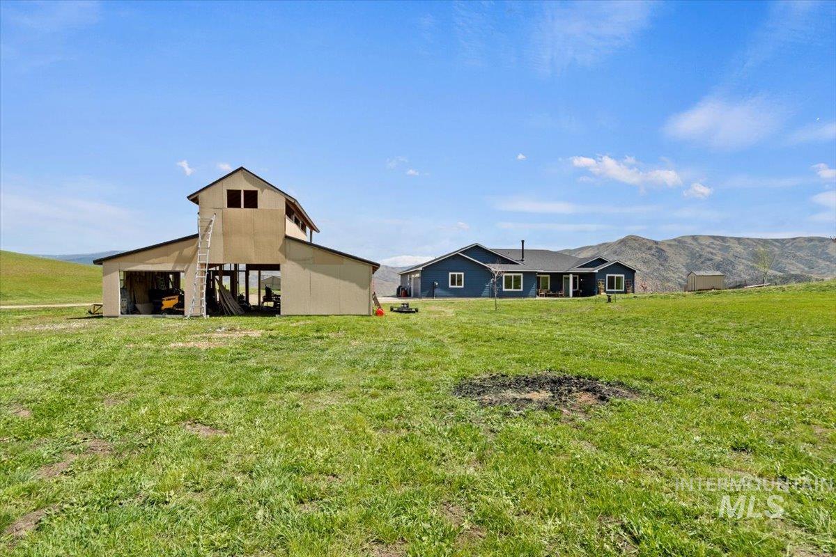 34 Deirdre Dr, Horseshoe Bend, Idaho 83629, 4 Bedrooms, 2.5 Bathrooms, Residential For Sale, Price $1,395,000, 98945012