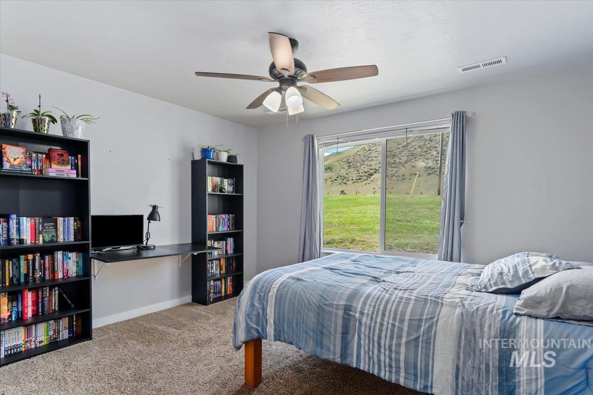 34 Deirdre Dr, Horseshoe Bend, Idaho 83629, 4 Bedrooms, 2.5 Bathrooms, Residential For Sale, Price $1,395,000, 98945012