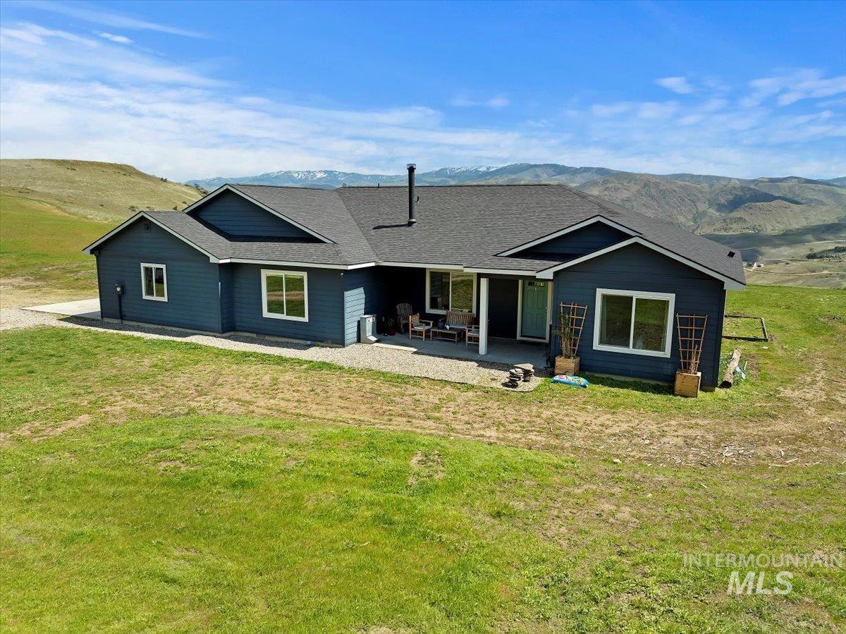 34 Deirdre Dr, Horseshoe Bend, Idaho 83629, 4 Bedrooms, 2.5 Bathrooms, Residential For Sale, Price $1,395,000, 98945012