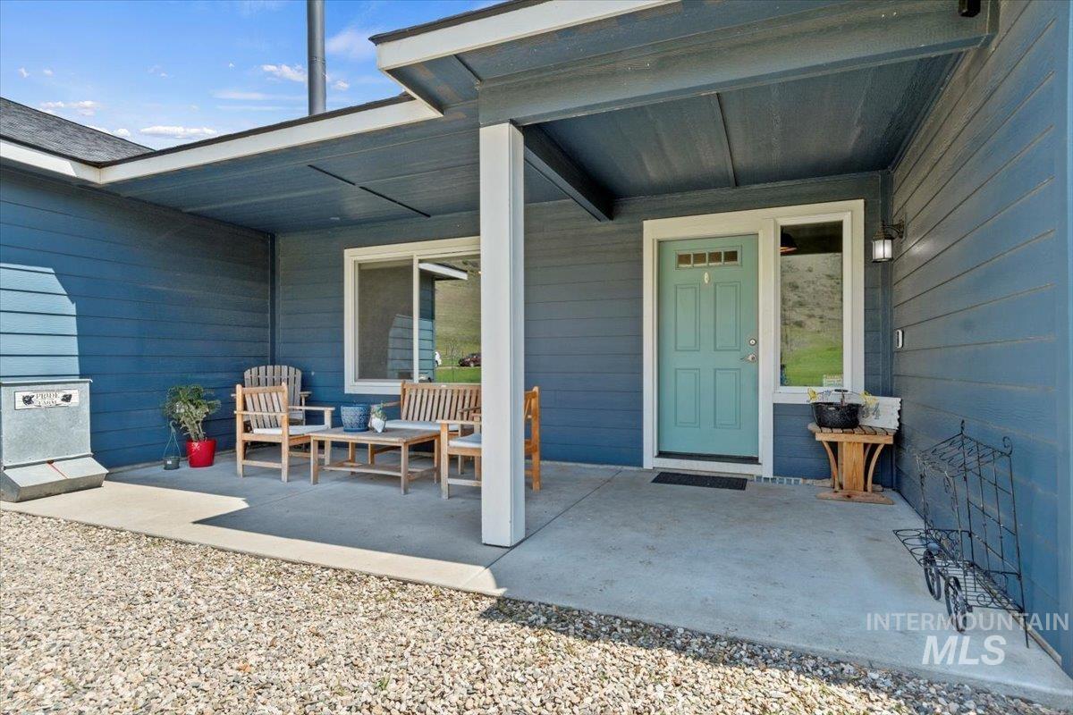 34 Deirdre Dr, Horseshoe Bend, Idaho 83629, 4 Bedrooms, 2.5 Bathrooms, Residential For Sale, Price $1,395,000, 98945012
