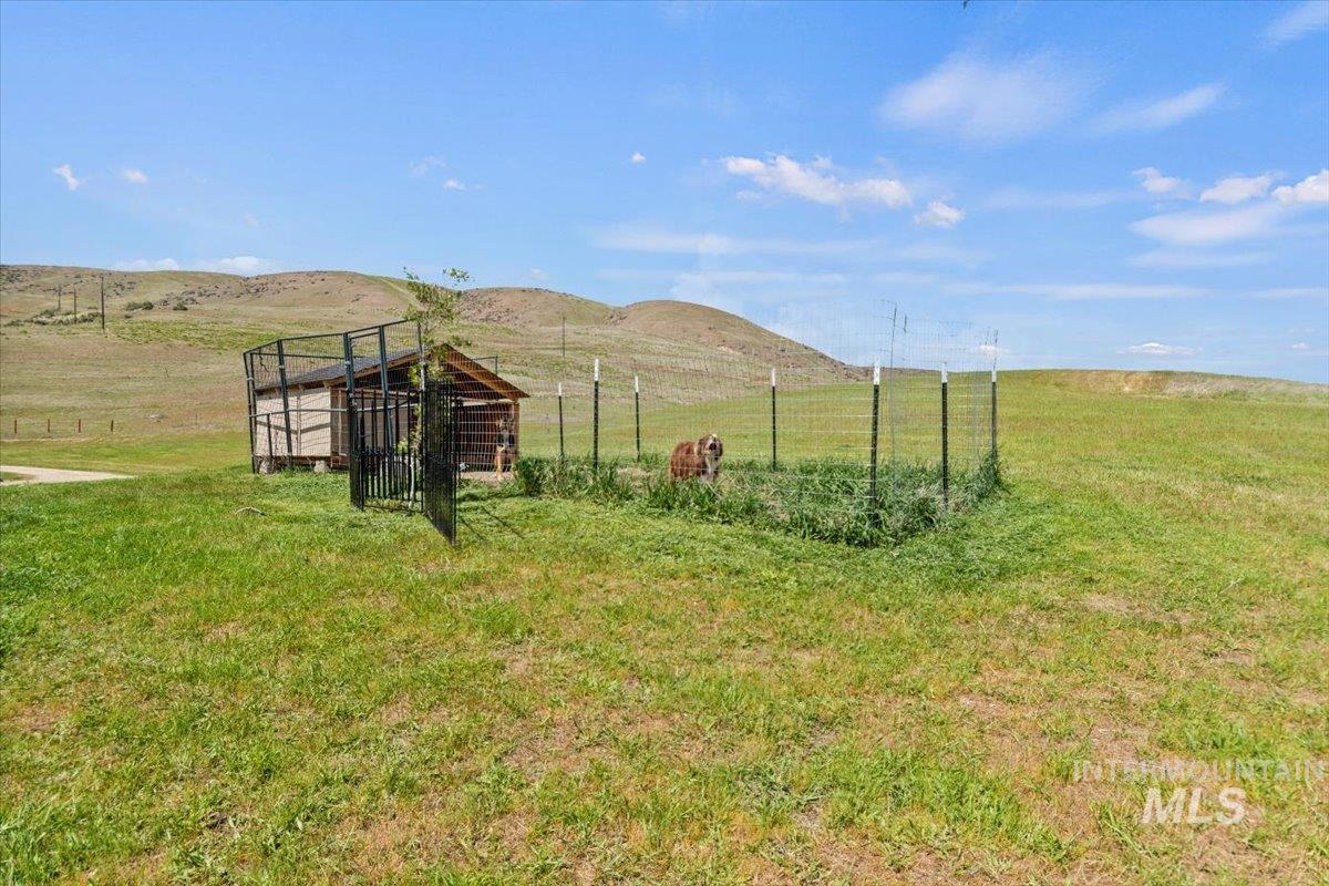34 Deirdre Dr, Horseshoe Bend, Idaho 83629, 4 Bedrooms, 2.5 Bathrooms, Residential For Sale, Price $1,395,000, 98945012