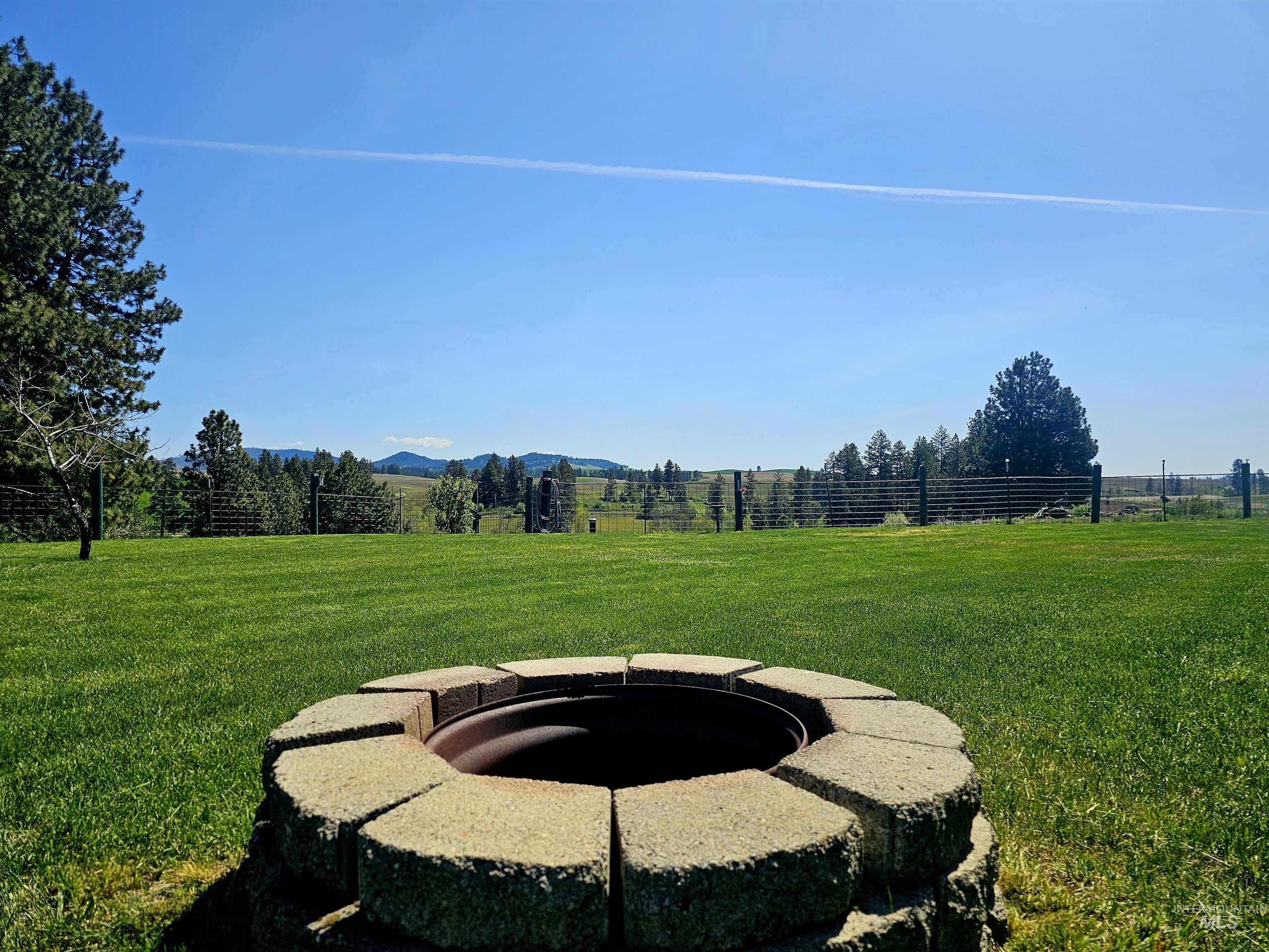 37405 Southwick Rd, Kendrick, Idaho 83537, 3 Bedrooms, 2 Bathrooms, Residential For Sale, Price $544,000, 98945018