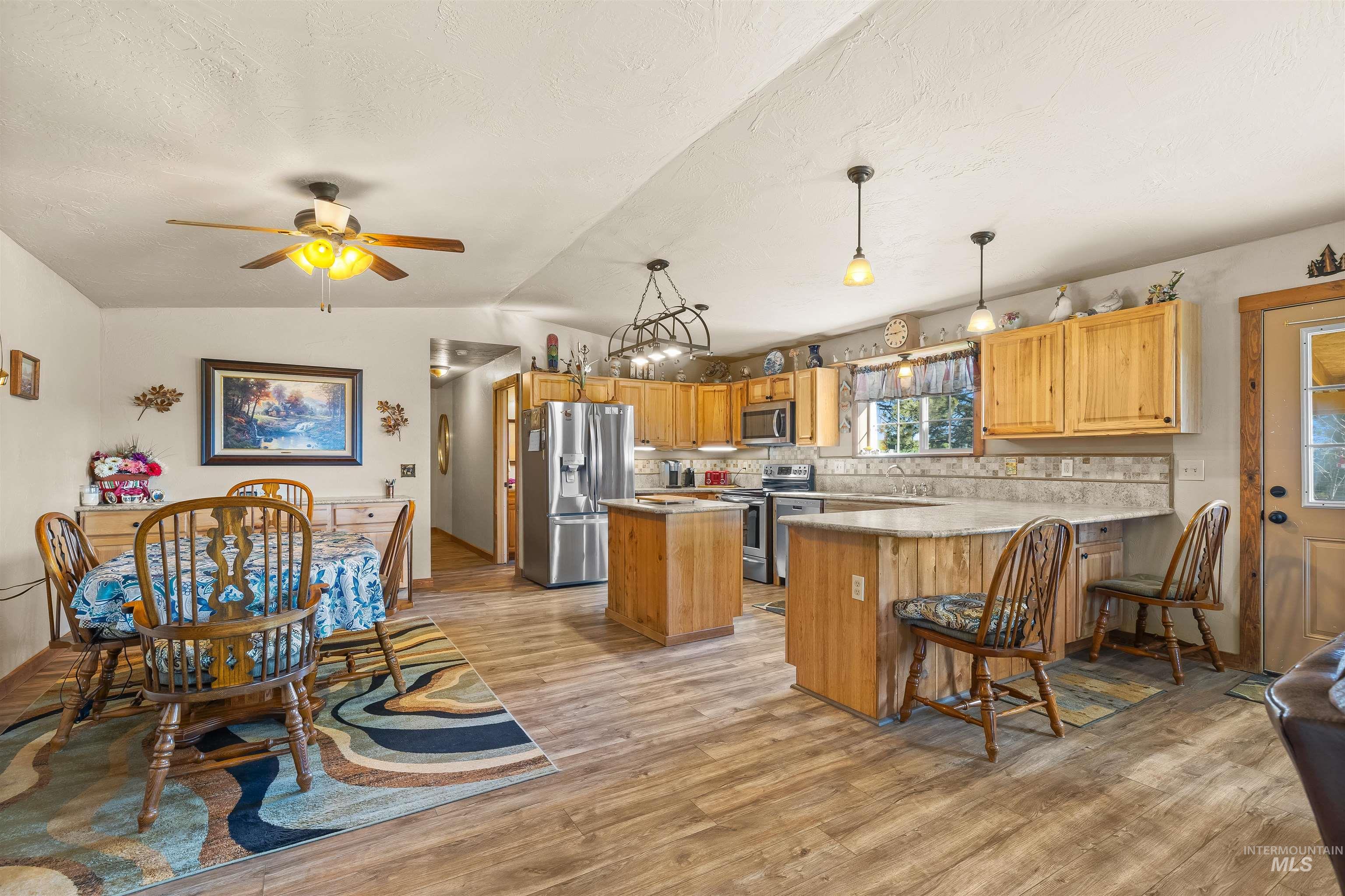 37405 Southwick Rd, Kendrick, Idaho 83537, 3 Bedrooms, 2 Bathrooms, Residential For Sale, Price $544,000, 98945018