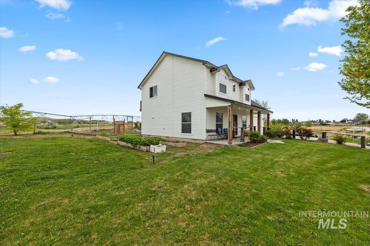 3856 Wood Way, New Plymouth, Idaho 83655, 4 Bedrooms, 2.5 Bathrooms, Residential For Sale, Price $599,000, 98945057