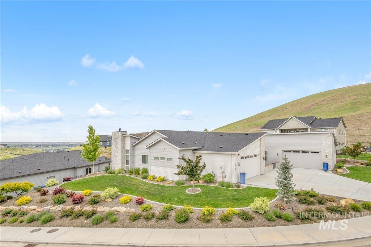 2391 S Trapper Place, Boise, Idaho 83716, 3 Bedrooms, 2.5 Bathrooms, Residential For Sale, Price $1,650,000, 98945062