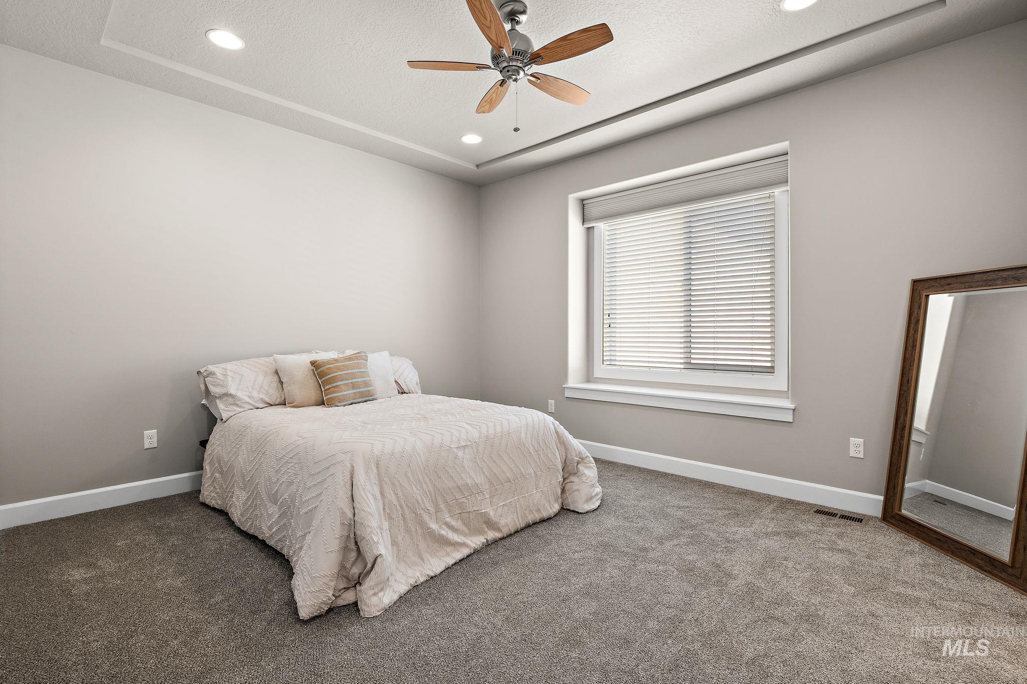 1457 Summerheights, Meridian, Idaho 83646, 2 Bedrooms, 2 Bathrooms, Residential For Sale, Price $459,900, 98945073