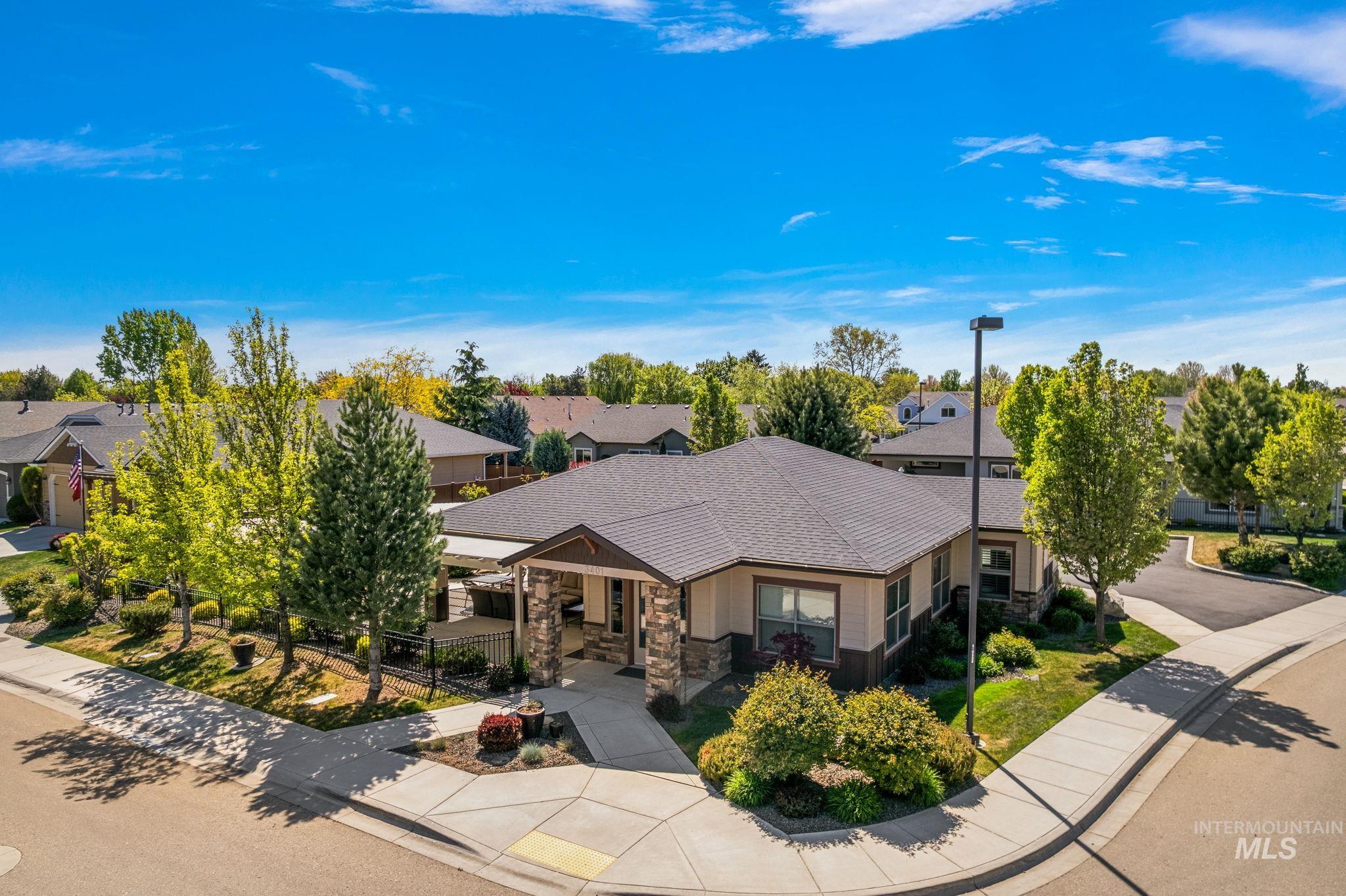 1457 Summerheights, Meridian, Idaho 83646, 2 Bedrooms, 2 Bathrooms, Residential For Sale, Price $459,900, 98945073