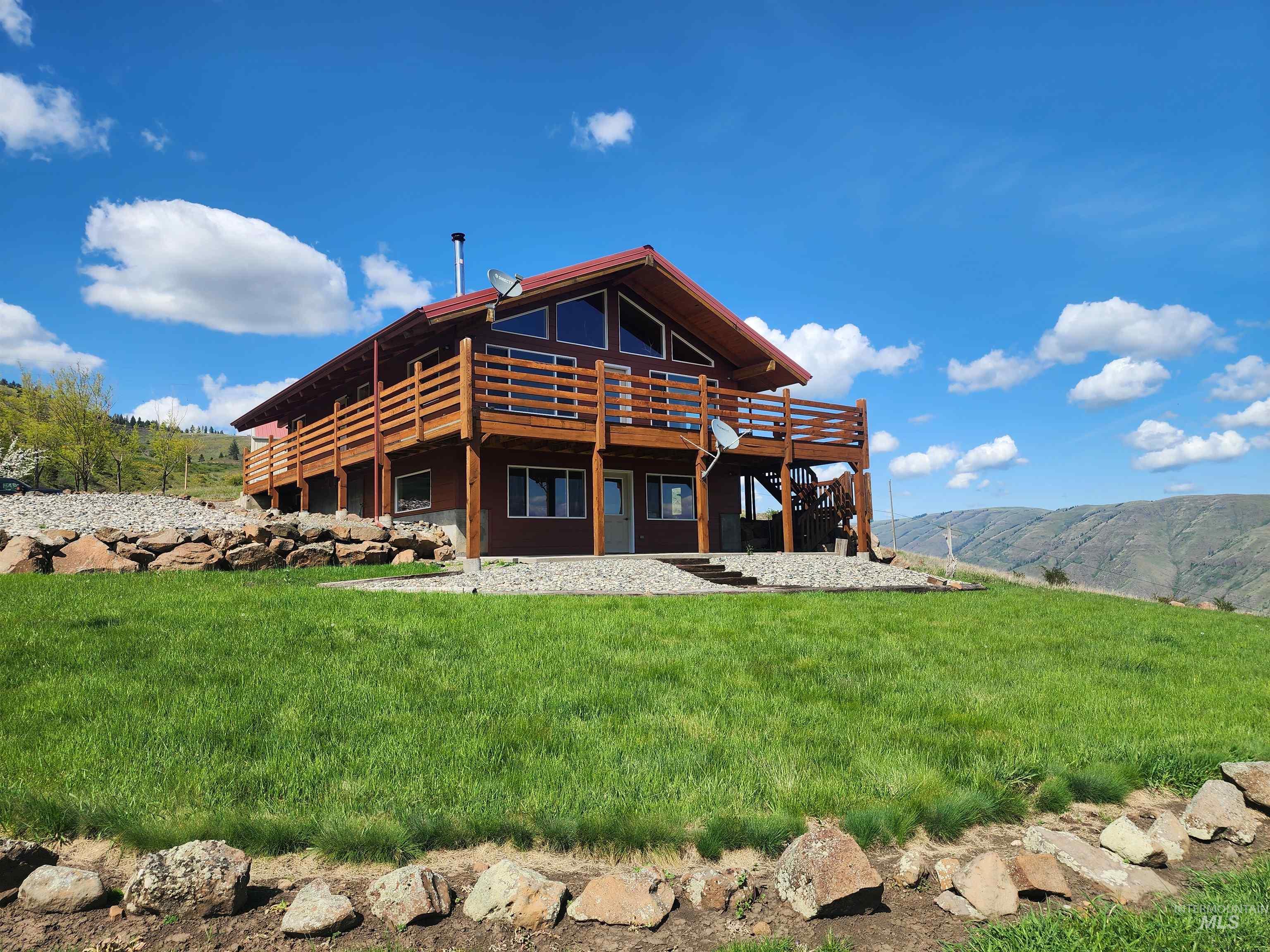 1073 Doumecq Road, White Bird, Idaho 83554, 3 Bedrooms, 2.5 Bathrooms, Residential For Sale, Price $675,000, 98945157