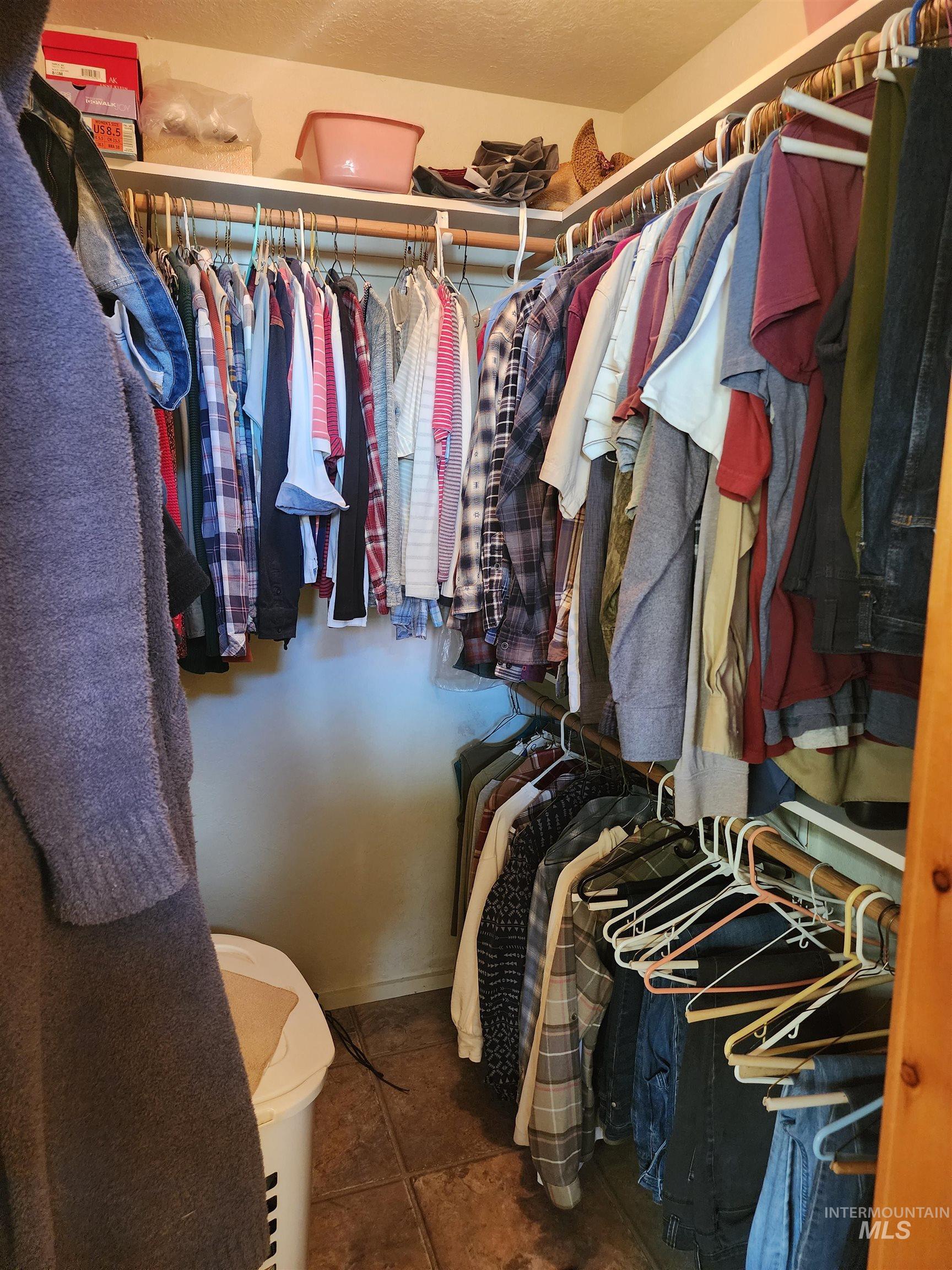 1073 Doumecq Road, White Bird, Idaho 83554, 3 Bedrooms, 2.5 Bathrooms, Residential For Sale, Price $675,000, 98945157