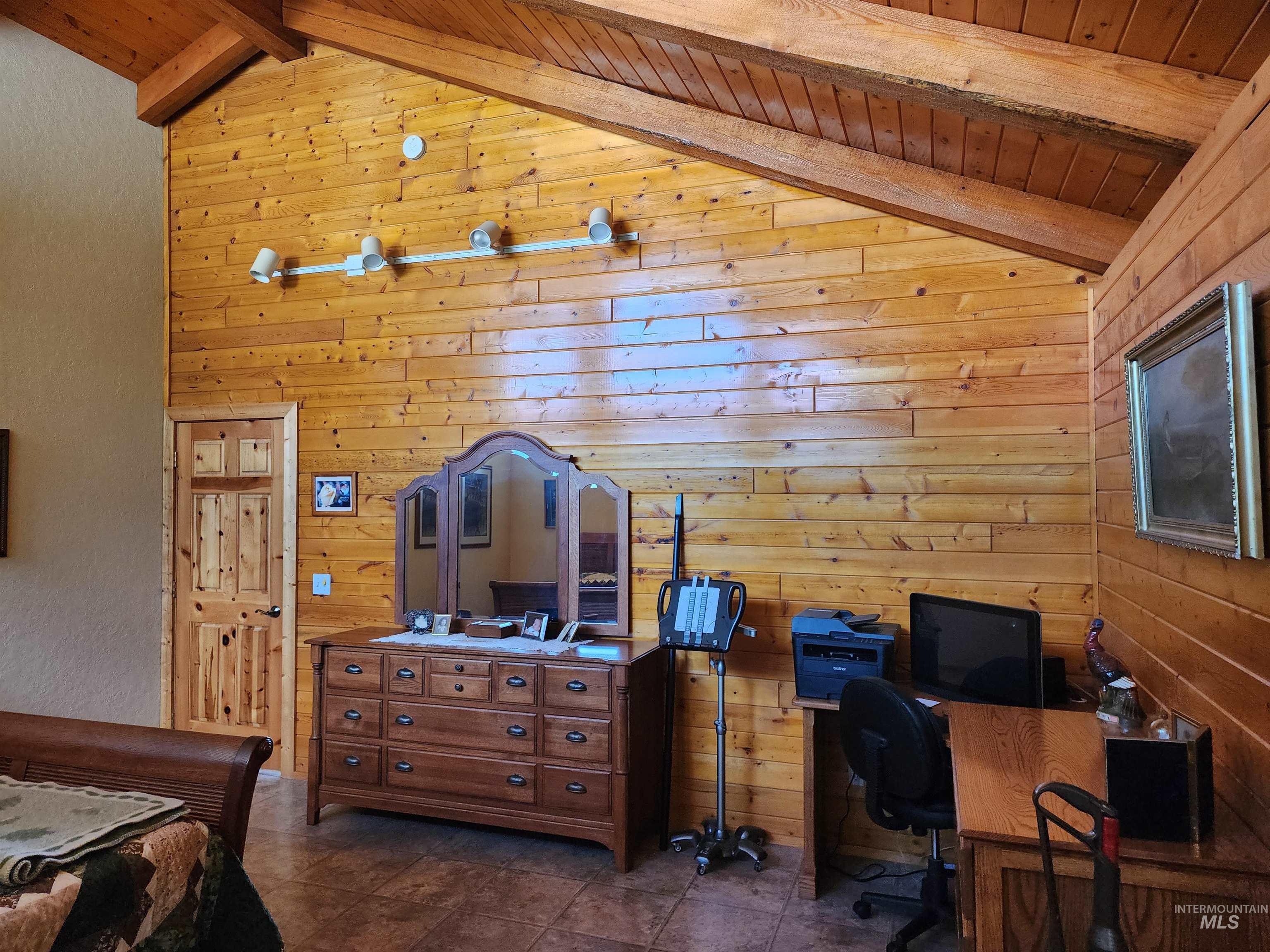 1073 Doumecq Road, White Bird, Idaho 83554, 3 Bedrooms, 2.5 Bathrooms, Residential For Sale, Price $675,000, 98945157