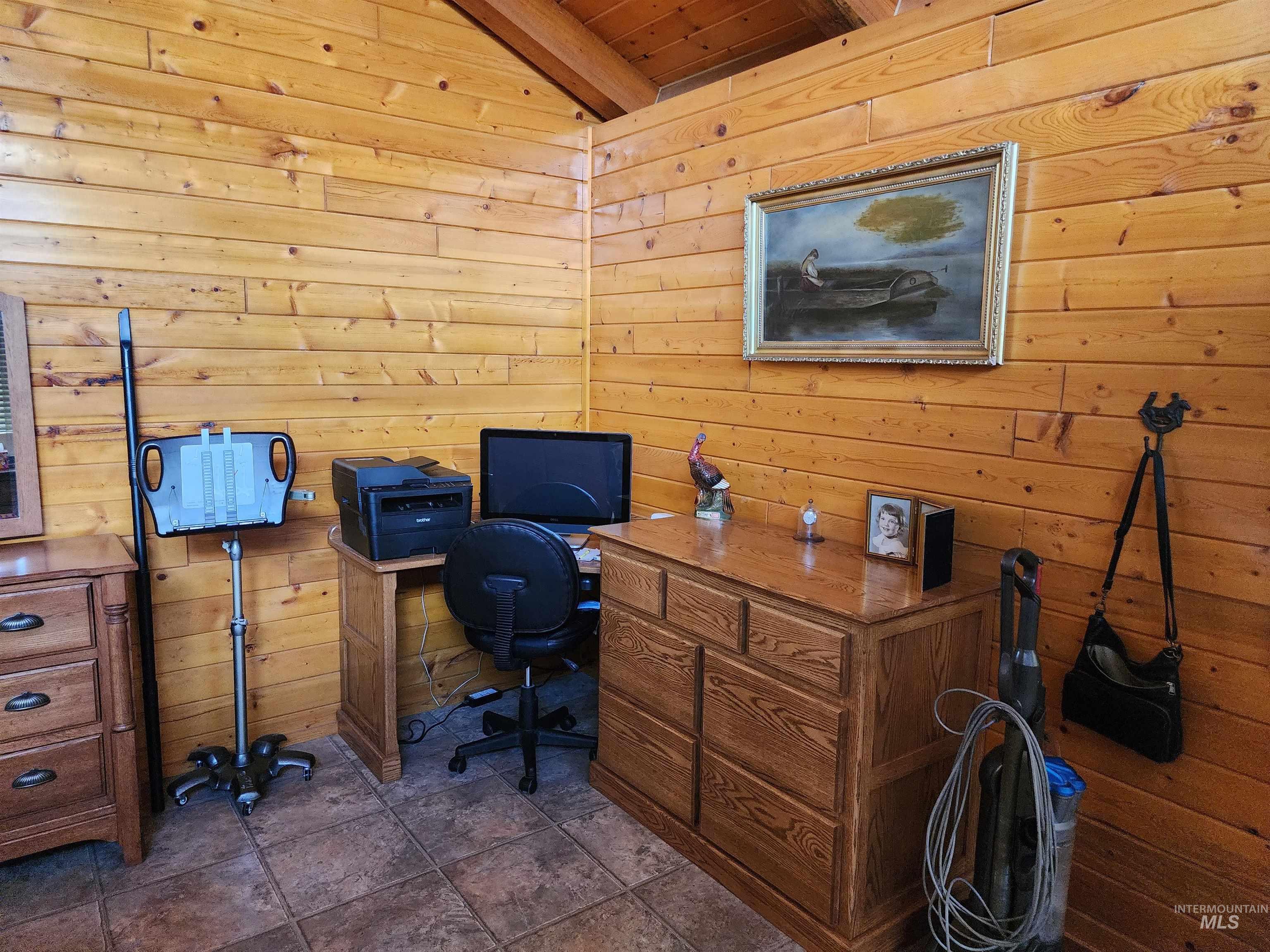 1073 Doumecq Road, White Bird, Idaho 83554, 3 Bedrooms, 2.5 Bathrooms, Residential For Sale, Price $675,000, 98945157