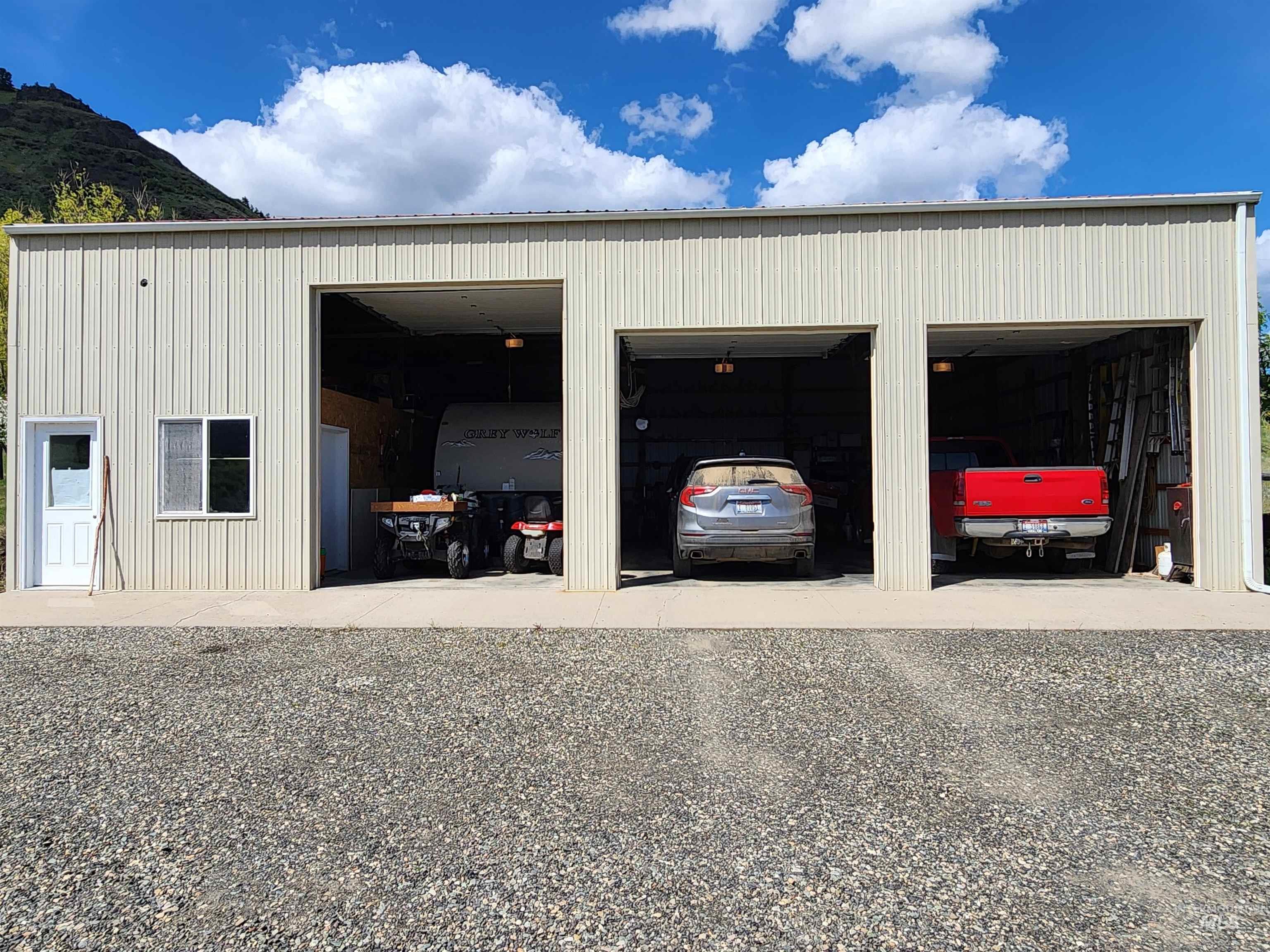 1073 Doumecq Road, White Bird, Idaho 83554, 3 Bedrooms, 2.5 Bathrooms, Residential For Sale, Price $675,000, 98945157