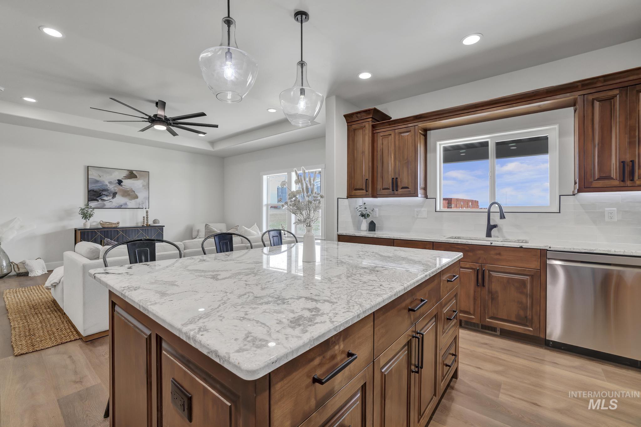 3675 E 3711 N, Kimberly, Idaho 83341, 4 Bedrooms, 3 Bathrooms, Residential For Sale, Price $689,000, 98945203