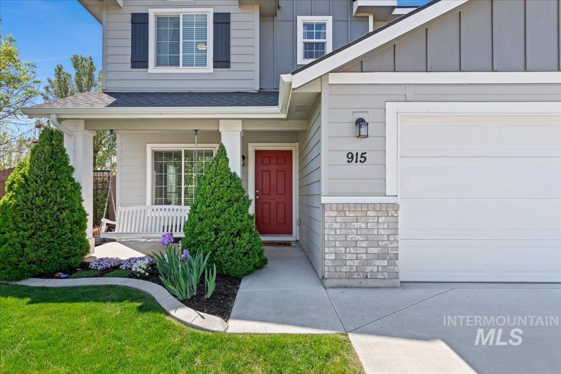 915 ione ave, Middleton, Idaho 83644, 4 Bedrooms, 2.5 Bathrooms, Residential For Sale, Price $439,000, 98945223