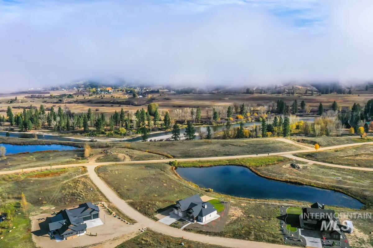 42 Singing Springs Way, Garden Valley, Idaho 83622, 3 Bedrooms, 3 Bathrooms, Residential For Sale, Price $1,048,000, 98945229