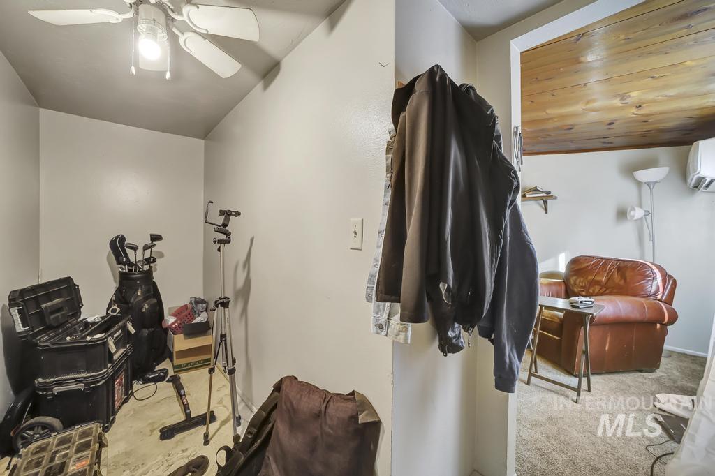 111 2nd St, Rupert, Idaho 83350, 1 Bedroom, 1 Bathroom, Residential Income For Sale, Price $279,000, 98945246