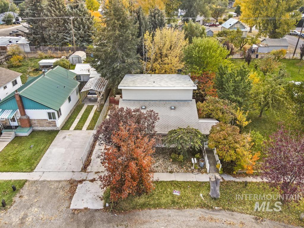 111 2nd St, Rupert, Idaho 83350, 1 Bedroom, 1 Bathroom, Residential Income For Sale, Price $279,000, 98945246