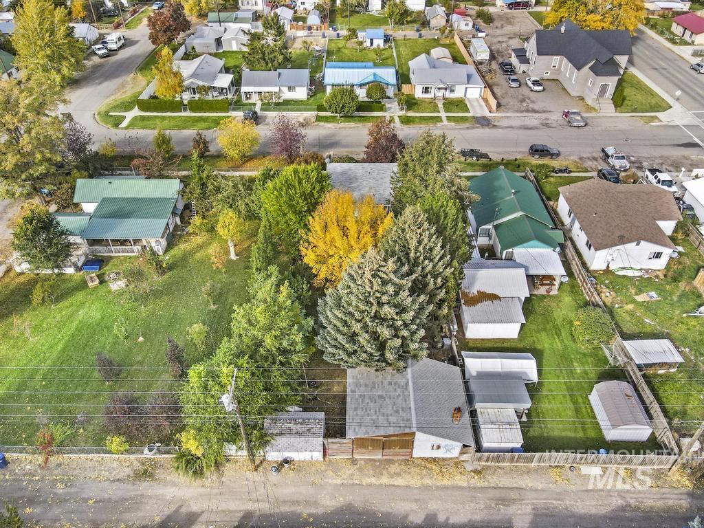 111 2nd St, Rupert, Idaho 83350, 1 Bedroom, 1 Bathroom, Residential Income For Sale, Price $279,000, 98945246