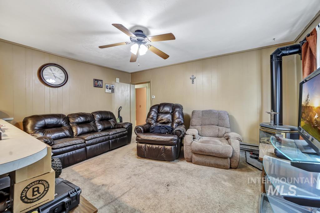 111 2nd St, Rupert, Idaho 83350, 1 Bedroom, 1 Bathroom, Residential Income For Sale, Price $279,000, 98945246